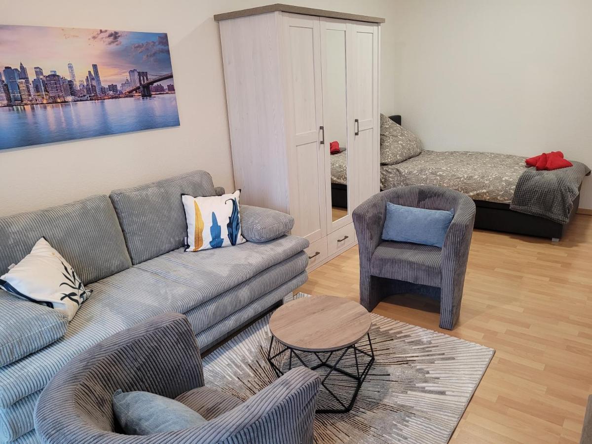 Wohnung In Oberhausen: Zentral & Ruhig, Eigener Eingang Oberhausen  Esterno foto